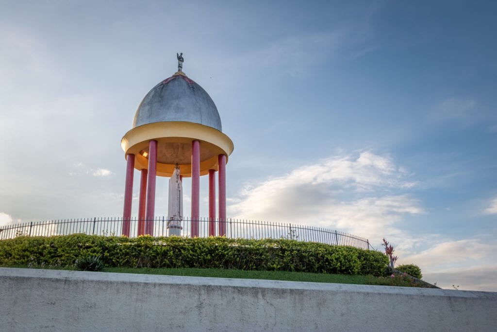 Valparaíso em Petrópolis - Trono de Fátima