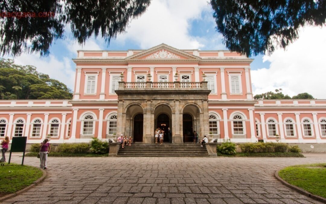 O que Fazer em Petrópolis: Um Guia Histórico da Cidade Imperial